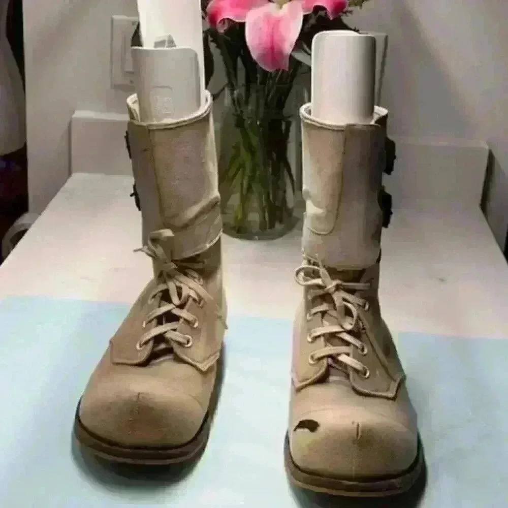 VINTAGE KOREAN WAR "Bunny Boots"  A R Hyde & Sons Boots - Picture 3 of 14